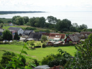 Blick von der Steilkste: Kamminke am Stettiner Haff.