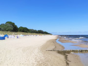 Der Strand leert sich: Nachmittags Ende August.