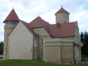 Schloss Stolpe im Usedomer Haffland: Es regnet nach Wochen.