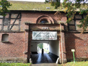 Im Schlosshof: Ludwigsburger Kruter- und Ruchermarkt.