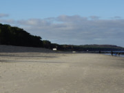 Breiter Sandstrand an der Ostsee: Seebad Zempin.