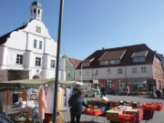 Marktplatz und altes Rathaus: Altstadt von Wolgast.
