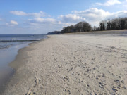 Einsamer Strand bei bestem Wetter: Ostseestrand Richtung ckeritz.