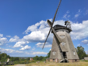 Holländerwindmühle von Benz: Im Hinterland Usedoms.