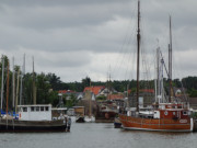 Freest am Peenestrom: Fischerboote im Hafen.
