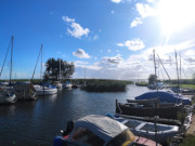 Sport- und Fischerboote: Achterwasserhafen des Seebades Loddin.