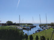 Sportboote im Hafen von Koserow: Wassersport auf der Insel Usedom.