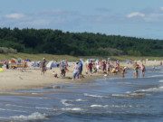 Ostseebad Zinnowitz auf Usedom: Badebetrieb am Ostseestrand.