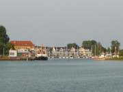 Ostseebad Karlshagen am Peenestrom: Ferienwohnungen am Hafen.