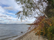 Achterwasser am Konker Berg: Sandstrand und Rastplatz bei Pudagla.