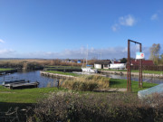 Gepflegte Anlage: Hafen des Ostseebades Koserow am Achterwasser.