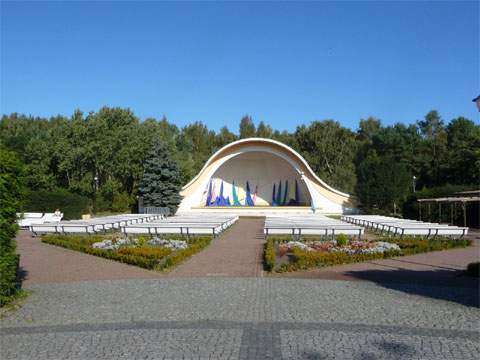 Tradition und Moderne: Kurplatz und Konzertmuschel von Swinemnde.