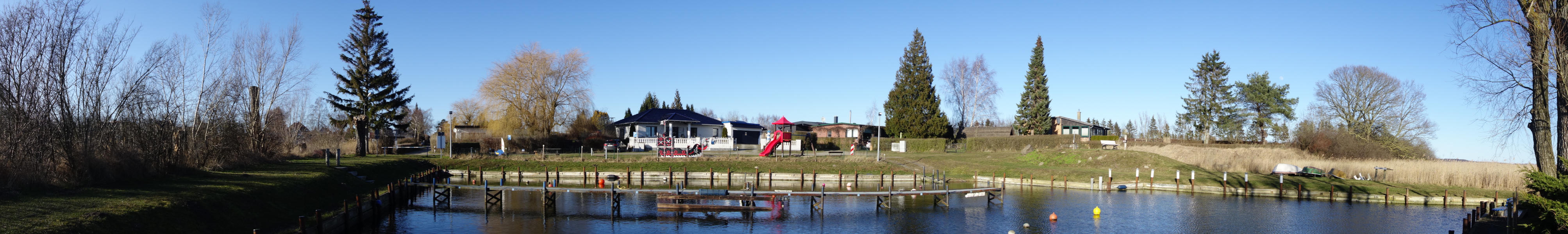 Idyll an der Krumminer Wiek: Fischerhafen von Neeberg.